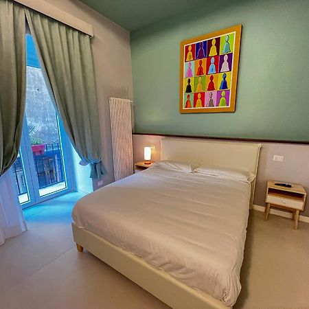 Bed & Breakfast Spaccanapoli 56 Exteriör bild