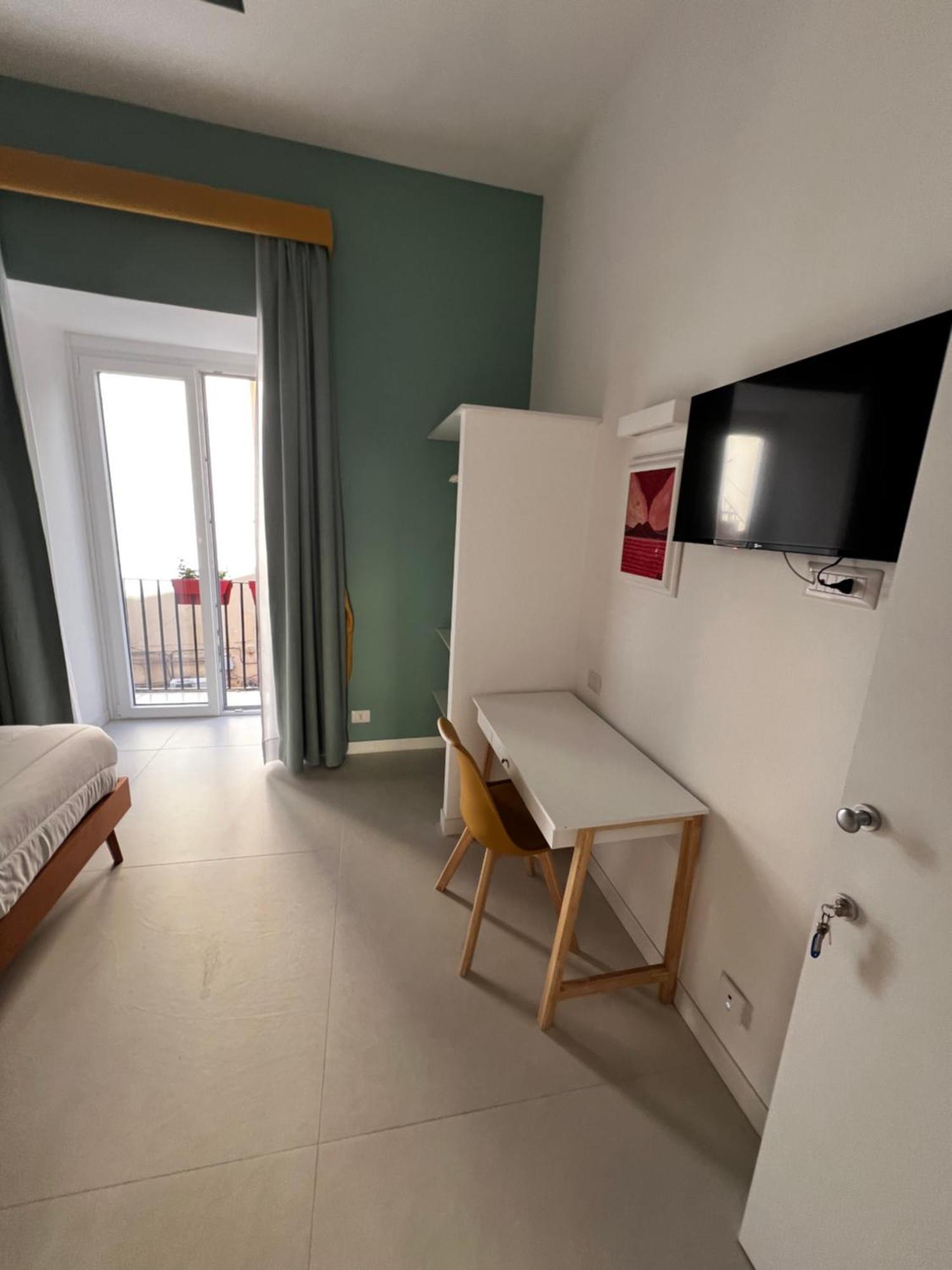 Bed & Breakfast Spaccanapoli 56 Exteriör bild